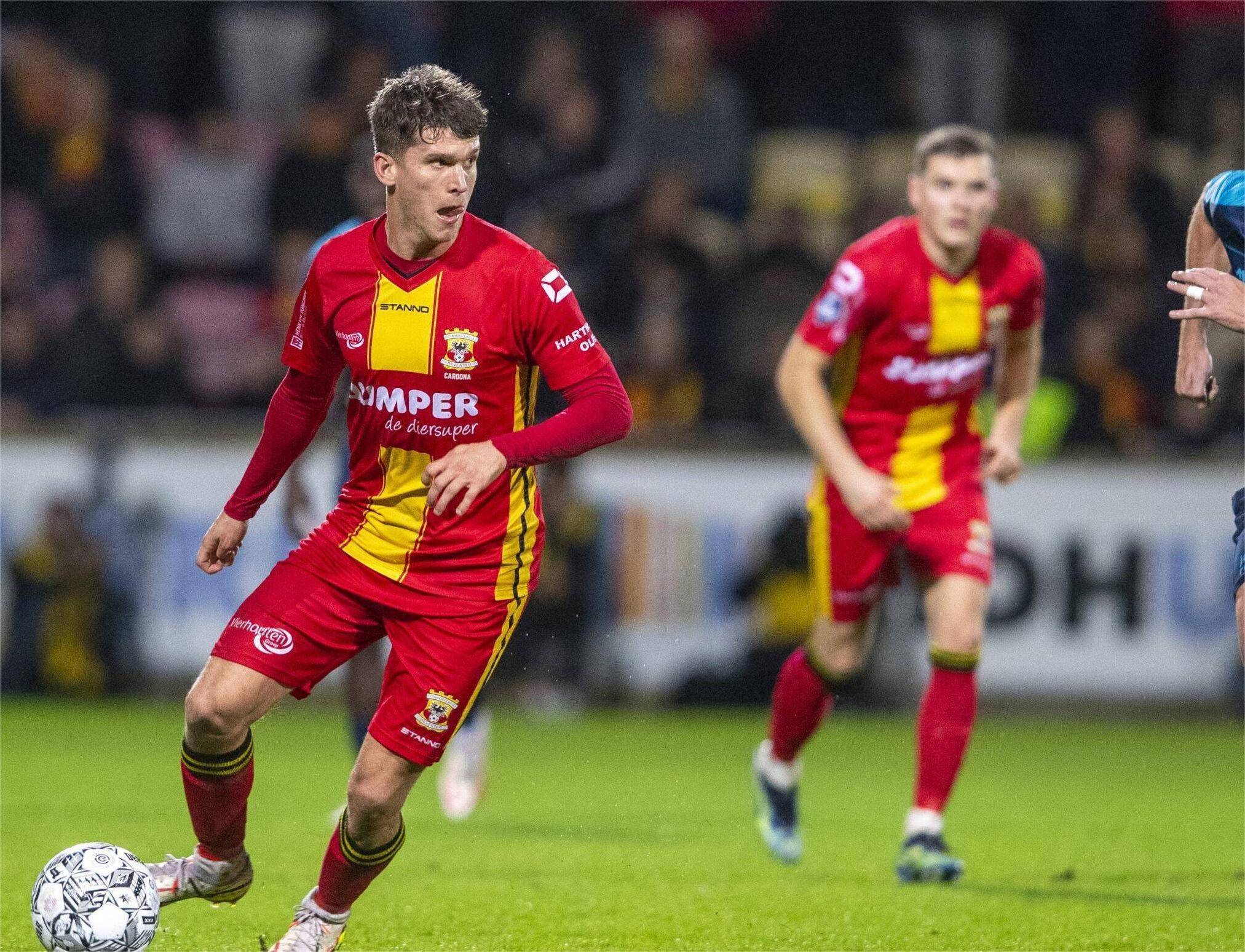 体育精彩时刻：CBA第39轮五佳球 齐麟单手劈扣领衔